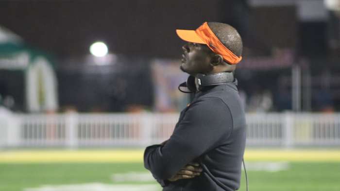 Coach Willie Simmons